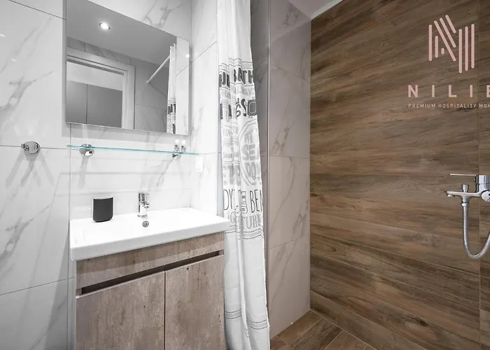 Avenue, Nilie Hospitality Mgmt Apartment *