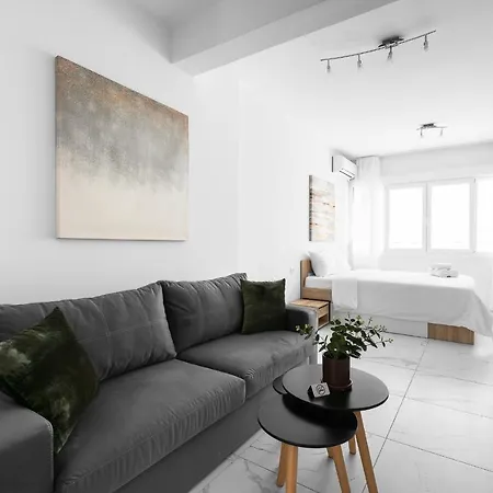 Avenue, Nilie Hospitality Mgmt * Thessaloniki