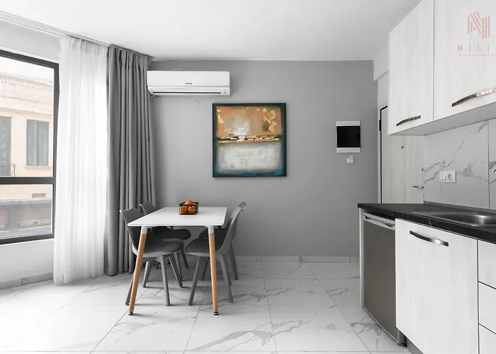 Avenue, Nilie Hospitality Mgmt * Saloniki